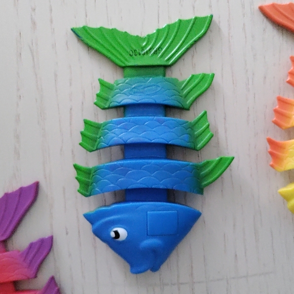 NWOT 3 Fish dive pool toys - Picture 4 of 5